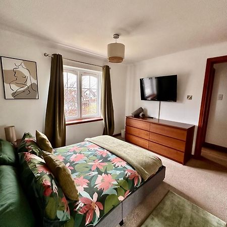Apartment With Parking, Close To The Raigmore Hospital Inverness Kültér fotó