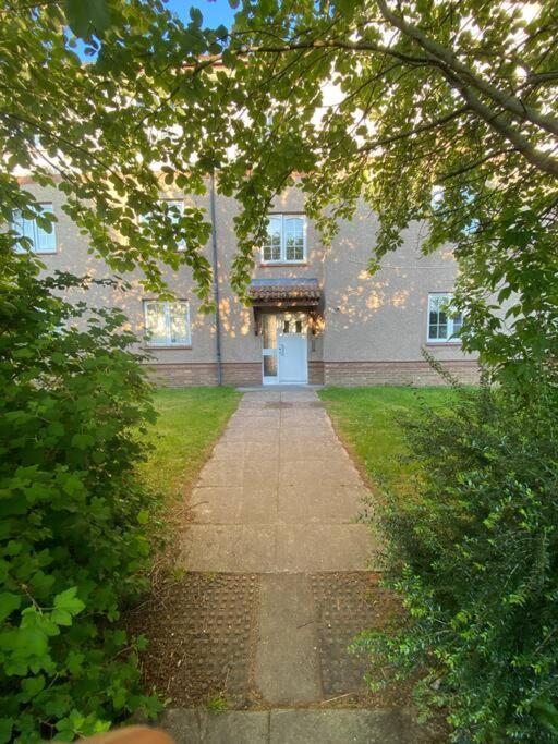 Apartment With Parking, Close To The Raigmore Hospital Inverness Kültér fotó